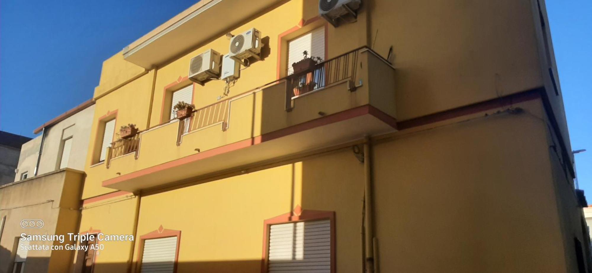 Civico 16A - Apartment - With Private Parking クアルトゥ・サンテーレナ エクステリア 写真